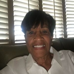 Meet your Posher, Iris